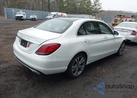 2019 Mercedes-Benz C 300 4Matic из США, поврежденный, VIN 55SWF8EB5KU288456